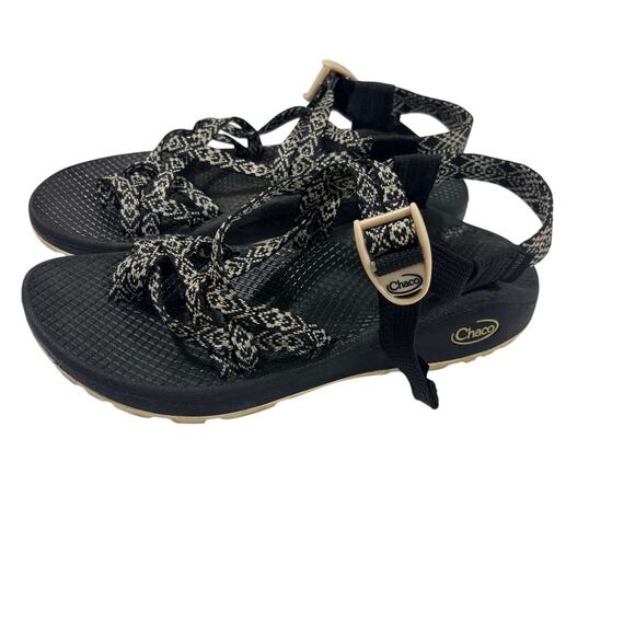 Chaco Women’s Z/2 Classic Sandals Size 7 US / UK 5 EU 38 Black & white  Pattern - Picture 7 of 7